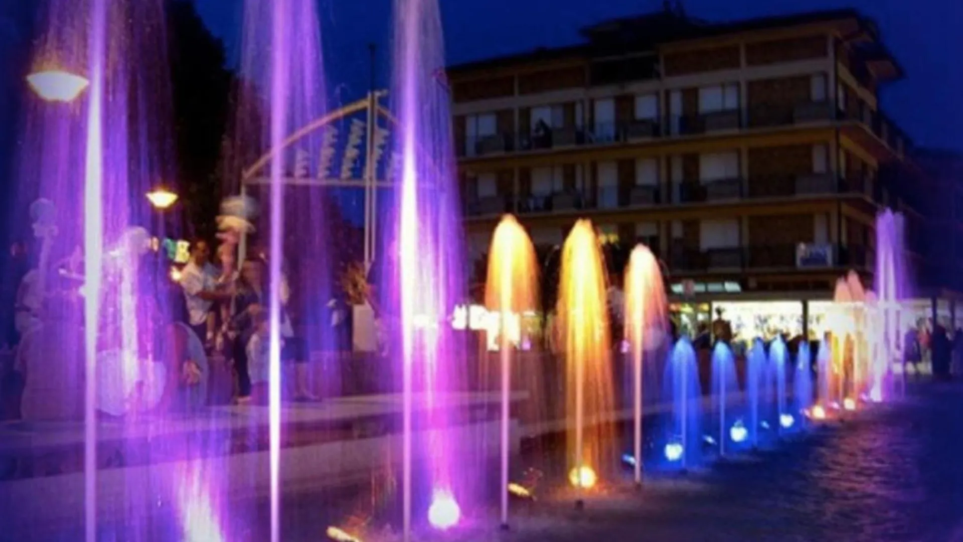Recharge In Our Relaxing Flat - Beahost Apartment Bibione Italy