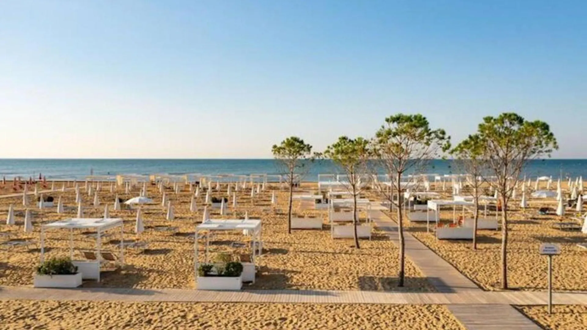 Recharge In Our Relaxing Flat - Beahost Apartment Bibione