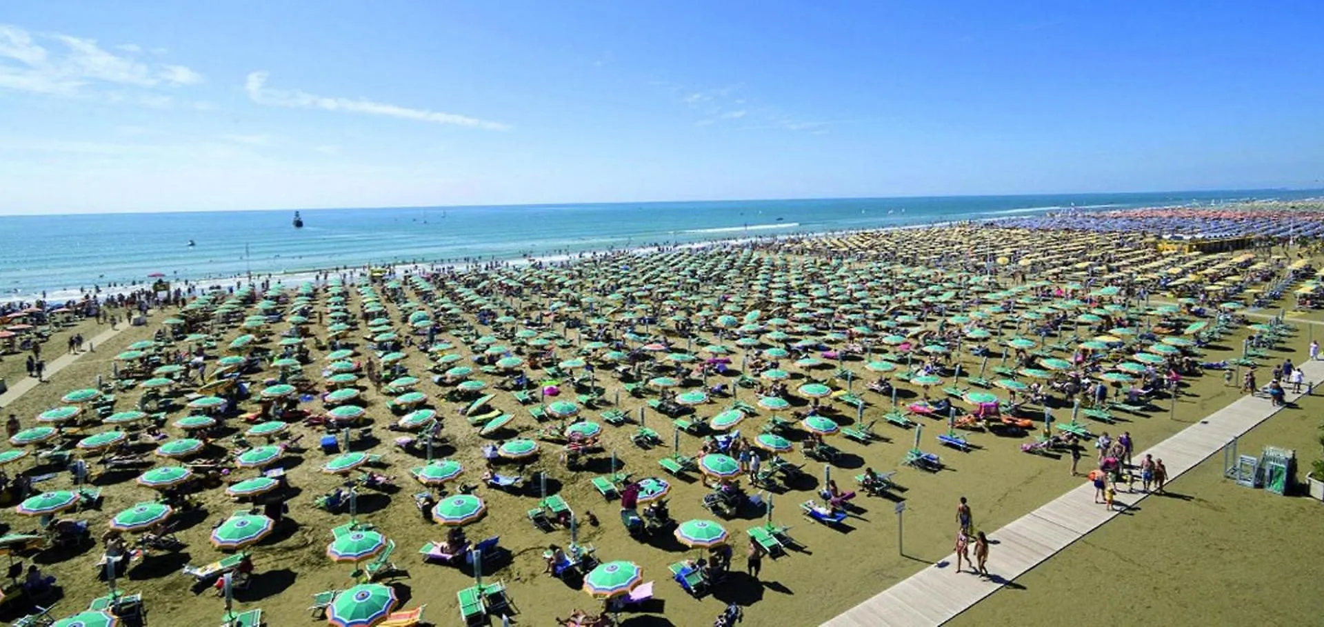 Recharge In Our Relaxing Flat - Beahost Apartamento Bibione 0*,  Itália